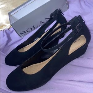 solanz flat wedged suede shoes